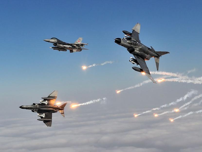 Gaisa spēkos... Autors: Advokāts Turcijas armija