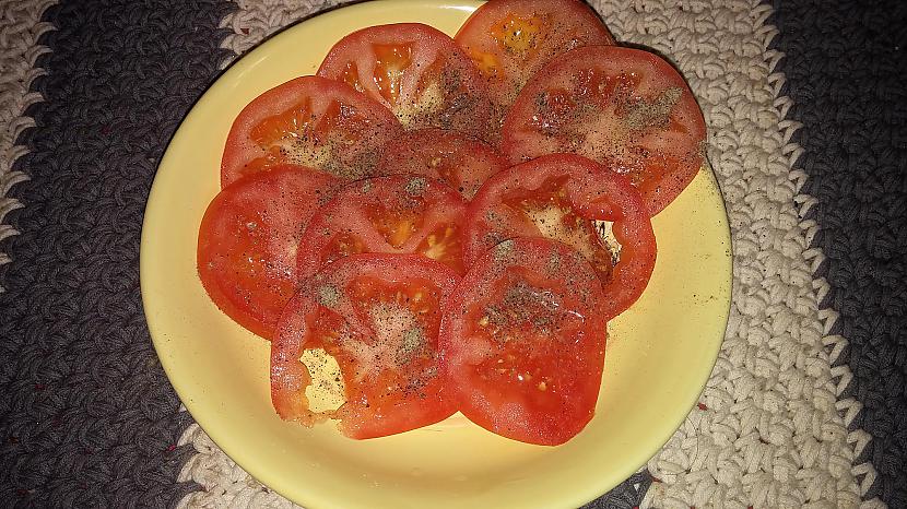 Vienīga zaļbarība tomātstas... Autors: Ragnars Lodbroks Īstā talkas maize....