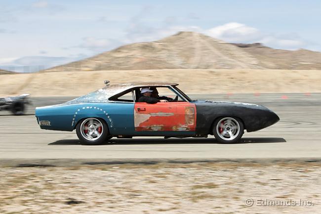 Fast and Furiousnbsp pirmajā... Autors: Laciz Ātrs un bez žēlastības - Dodge Charger (Fast & Furious)