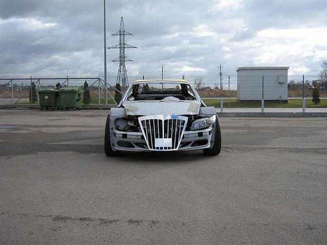  Autors: The Next Tech Šīs vīrietis no izgāztuves mašīnas vraka izveido neticamu auto...