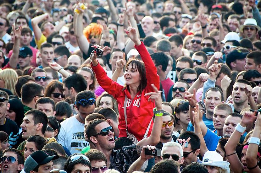 Cilvēks... Autors: Fosilija Tipiskākie festivālu apmeklētāji