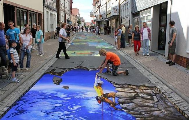  Autors: Fosilija Vai tu esi redzējis tik labu ielas mākslu?