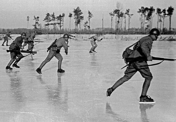 1940gads Holandiescaronu... Autors: Prāta Darbnīca Neparastas vēstures fotogrāfijas (5.daļa)