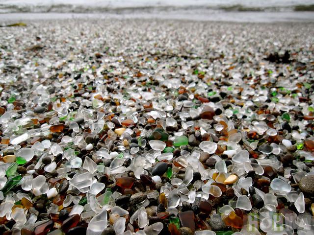 Stikla pludmale izveidojās pēc... Autors: Fosilija Neparastākās pludmales pasaulē.~!