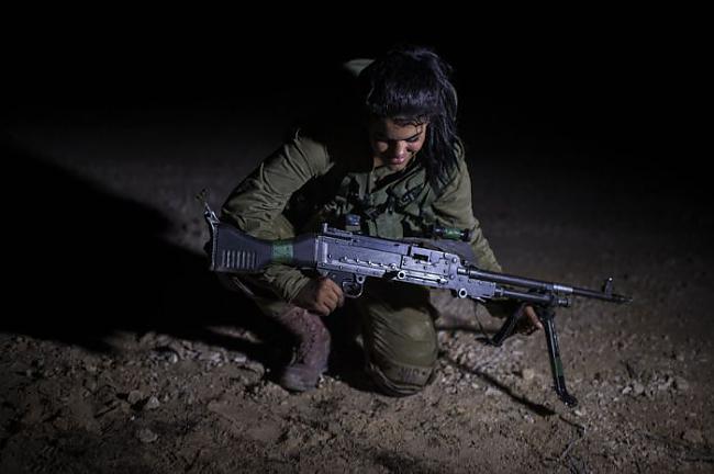  Autors: elv1js Sievietes Izraēlas armijā.