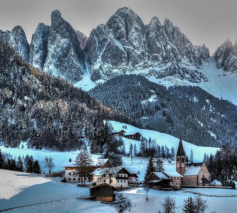 Funes ItālijaItāļu Alpu... Autors: kaķūns Pasakā