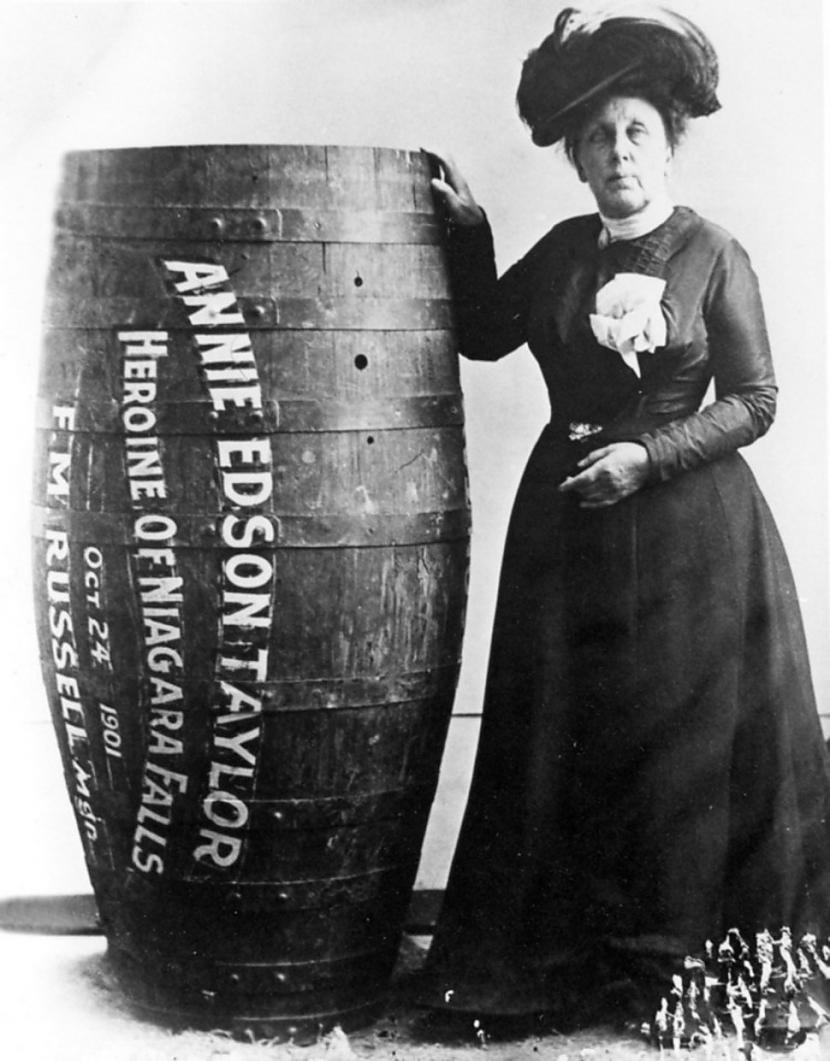 1901 gadā Annija Edsone... Autors: kaķūns 10 pasaulei nozīmīgi notikumi PIRMOREIZ un TAGAD