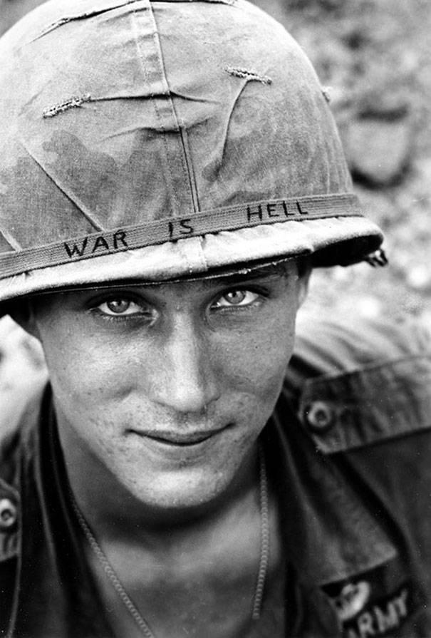 1965 gada kareivis Vjetnamā... Autors: Fosilija Bildes, kas rāda kā mainījusies pasaule.