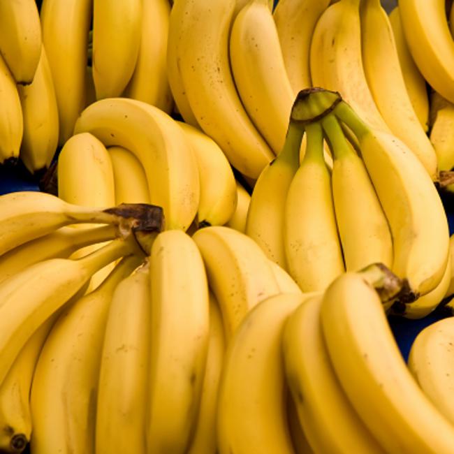 48 svaigus un gardus banānus... Autors: kaķūns Ko var nopirkt par 80 centiem visapkārt pasaulei?