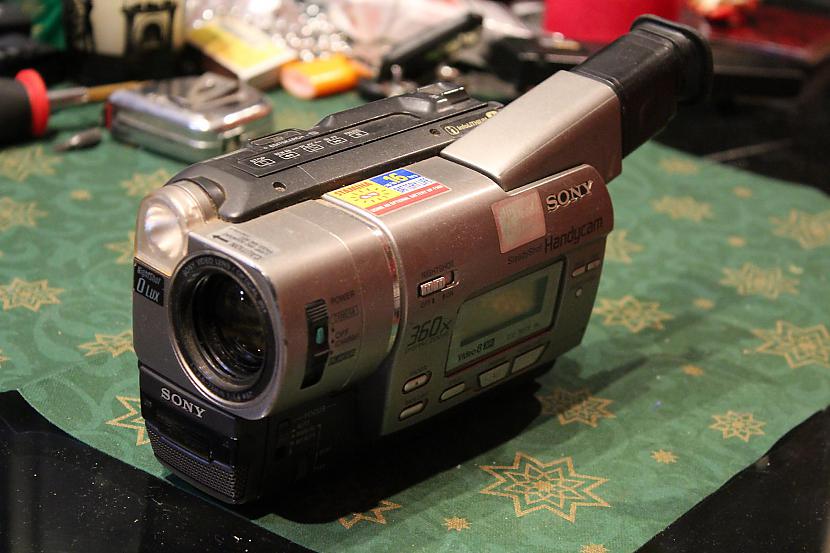 Sony CCD  TR617E  90 gadi... Autors: chechens5 Mana filmu kameru kolekcija