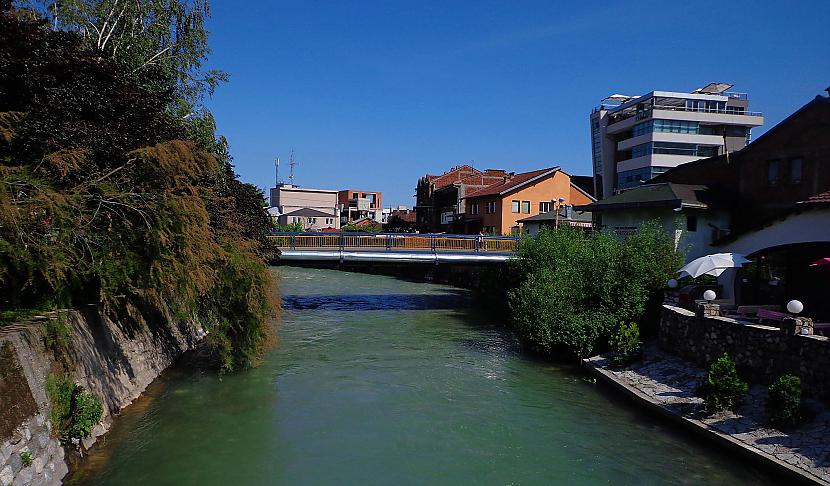 Tā kā maltīti ieturējām jau... Autors: Pēteris Vēciņš Kosova 3. daļa: Nolādētie kalni un Kosovas  Šveice - Rugova.