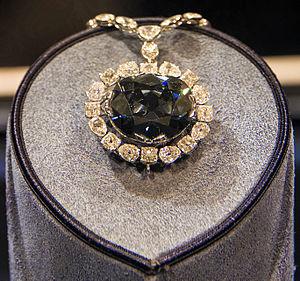 The hope diamond  Scaronis... Autors: roma005 10 nolādēti priekšmeti kuri vēl joprojām eksistē.