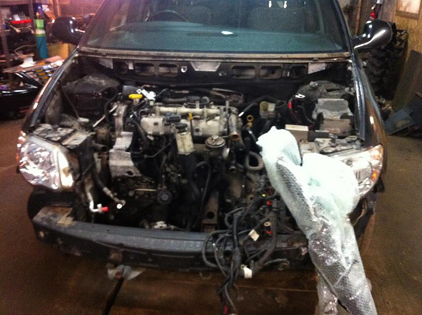 Ķeramies pie darba  Reste nost... Autors: Manpofigespuuce Chrysler Grand Voyager augšāmcelšana.