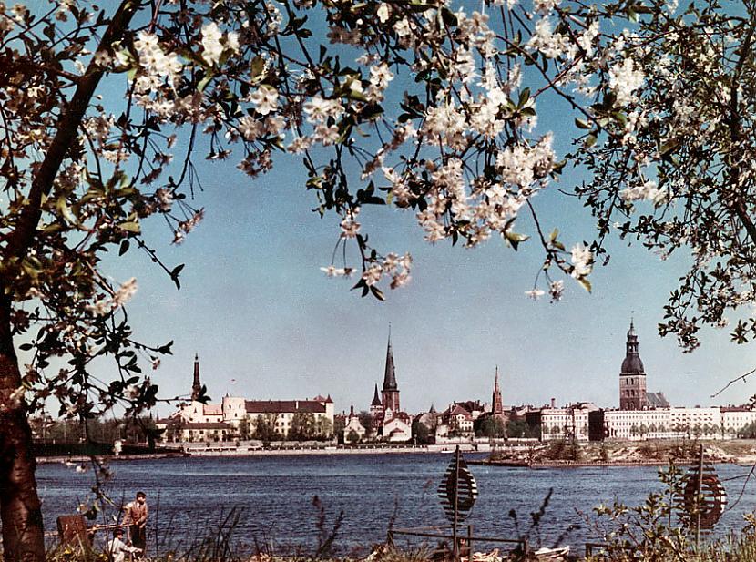 Skats uz vecpilsētu 1950 Autors: slida Vecā, labā Rīga. Eksluzīvi FOTO.