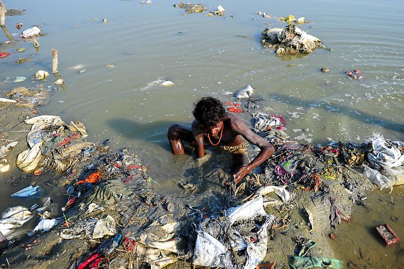 Gangas upes lielais... Autors: Kapteinis Cerība Cilvēki lēnām iznīcina Zemi.