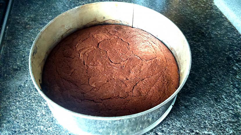 Nolēmu uztaisīt arī... Autors: Lords Lanselots Ātri un vienkārši pagatavojama šokolādes kūka