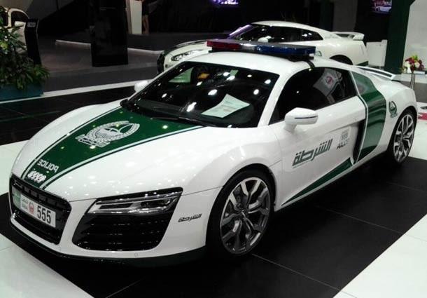 Audi R8Ar to jau viss... Autors: deins12345 Ar Dubajas policiju joki mazi!
