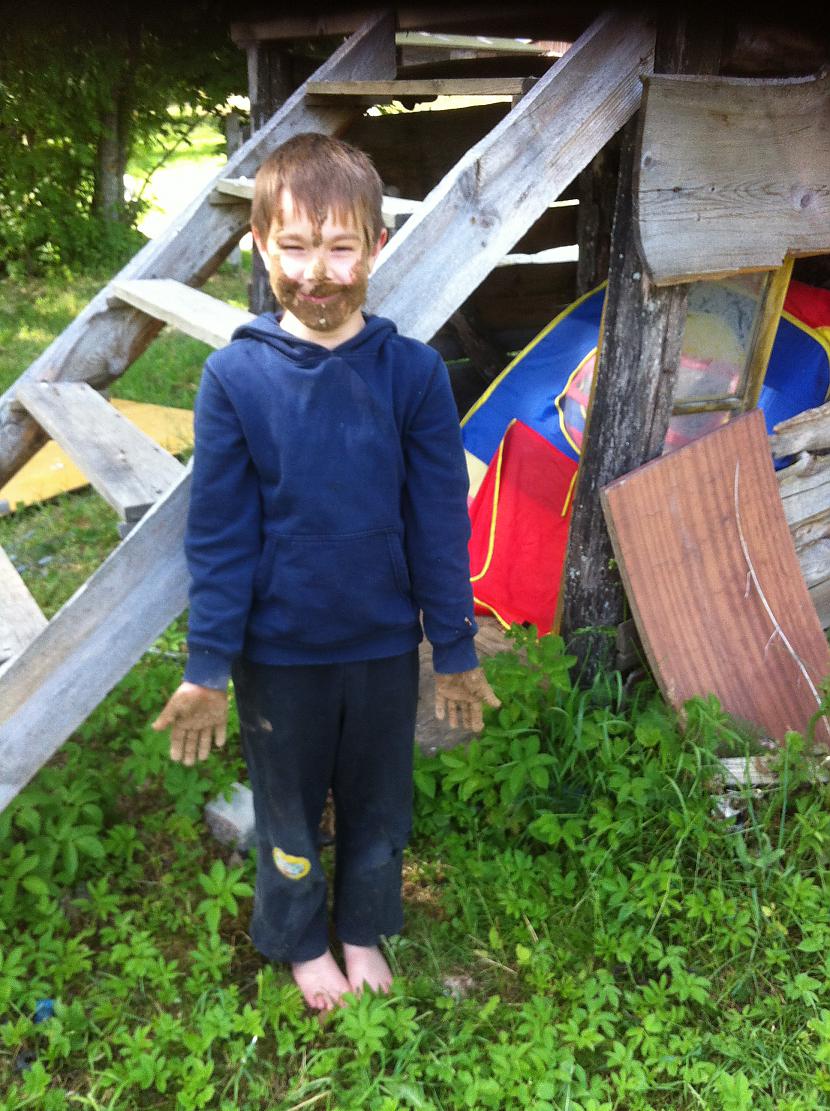 brālis iznāk no... Autors: nejaukā zivs mans brālis ir ķēms