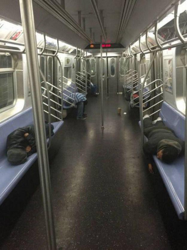 Autors: Edgarinshs Metro dīvaiņi