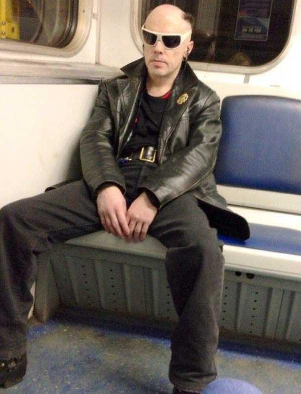  Autors: Fosilija Dīvaini cilvēki krievijas metro 2