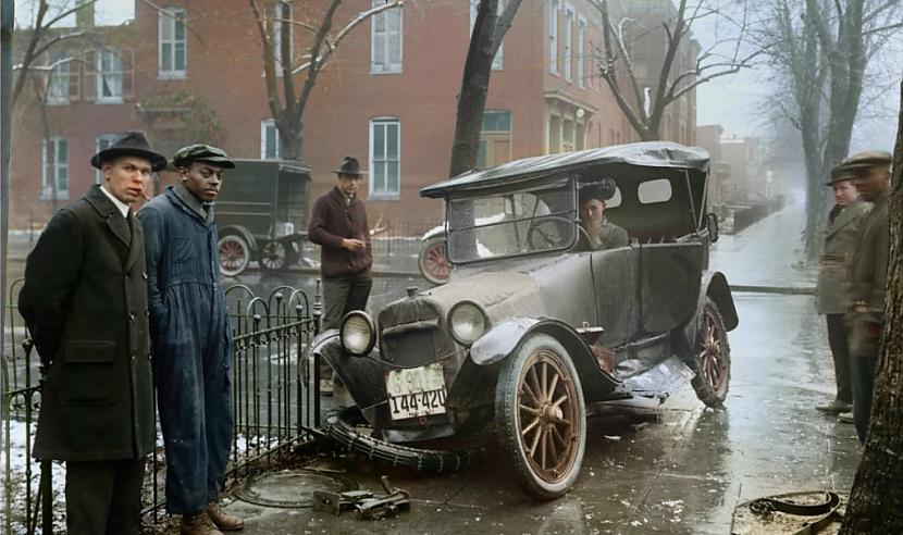 Auto avārija 1921 Autors: SnYx Mazas bildes ar lielu vēsturi [6]