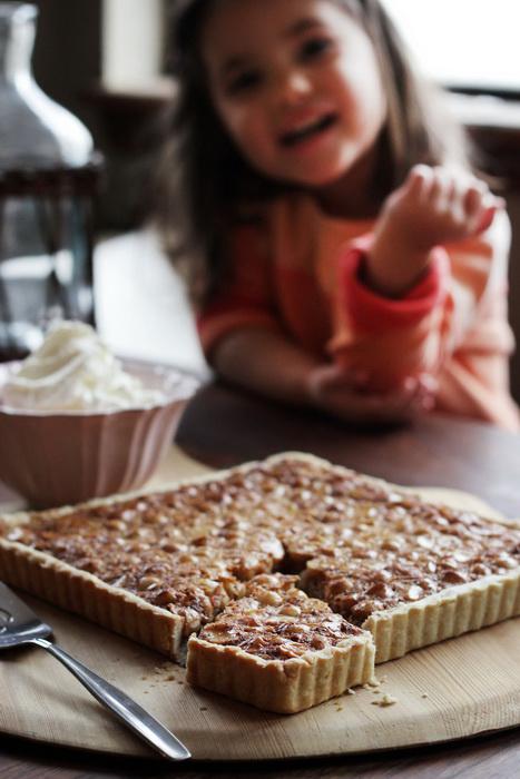 Makadamijas pīrāgs... Autors: Lords Lanselots 5-gadīgā meitenīte ir nogaršojusi vairāk kā 650 dažādu ēdienu!!