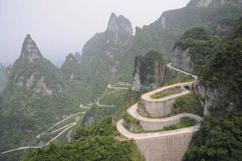 Tianmen Mountain Road Hunan... Autors: Prāta Darbnīca Skaistākie un bīstamākie ceļi pasaulē