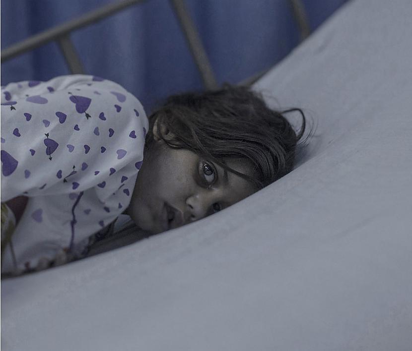 Marama 8 gadi8 gadus vecā... Autors: matilde Skarbā patiesība: Kādos apstākļos guļ bēgļu bērni.