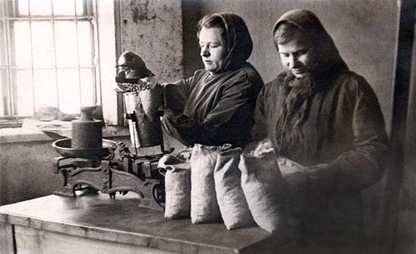 RūpniecībaRūpniecības... Autors: Fosilija Latvija pēc otrā pasaules kara