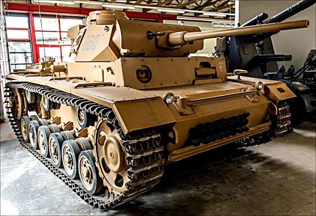 Panzer III Tank Ausf M atrodas... Autors: DamnRiga Vācu tanki, kas pārdzīvojuši karu.
