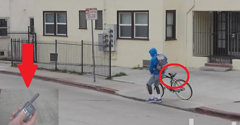  Autors: Fosilija Tiklīdz zaglis nozog velosipēdu, notiek visai negaidīts pavērsiens!