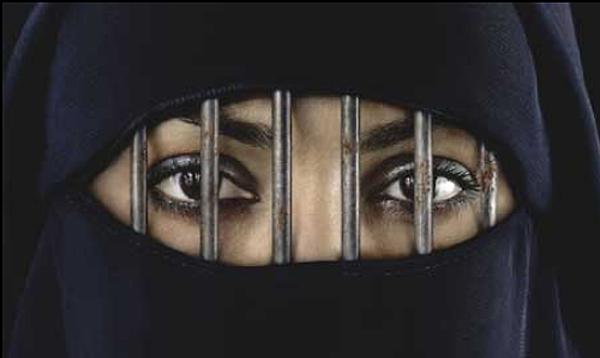 Sievietes islamā ir piedeva... Autors: Lestets Ar ko atšķiras vīrieši un sievietes ...islamā