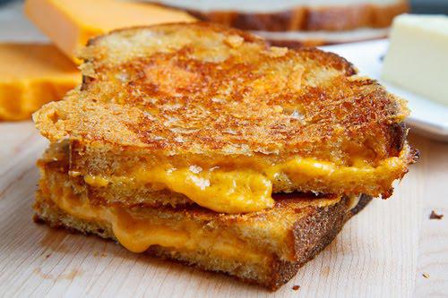 1Grilēts siera sendwičs tika... Autors: Fosilija 10 Divainākās lietas pārdotas ebay!