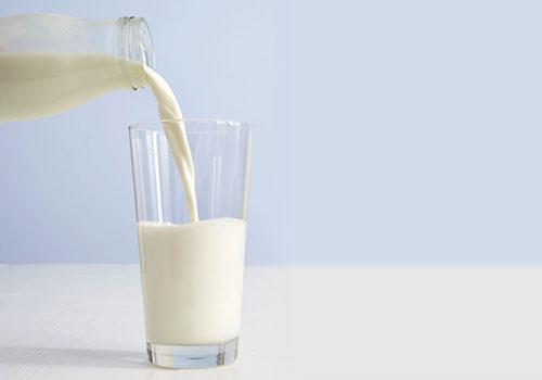 Urugvaja  1l piena Autors: Alumīnija Cūka Ko dažādās pasaules valstīs var nopirkt par 1$