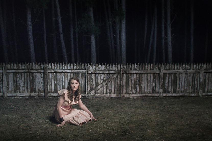 Girl AsleepGodalgotaa teaatra... Autors: ezkins 10 svaigas šausmu filmas, kuras nevajadzētu palaist garām