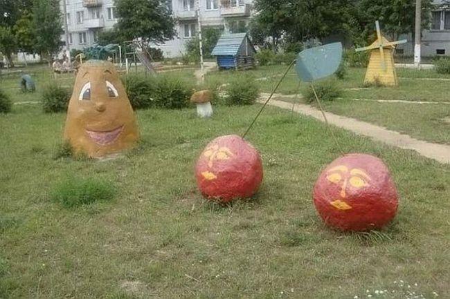  Autors: Fosilija Rotaļu laukumi Krievijā