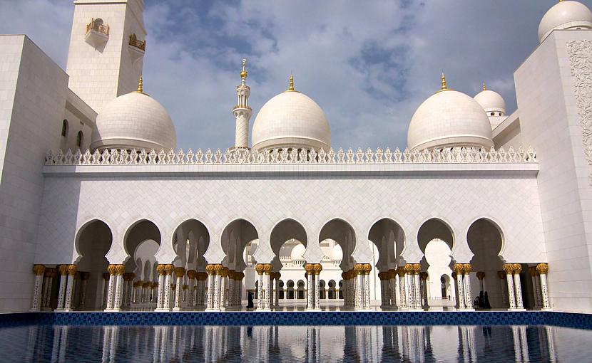 Sheikh Zayed Mosque United... Autors: ezkins 10 šīs pasaules mistiskākās un slavenākās celtnes