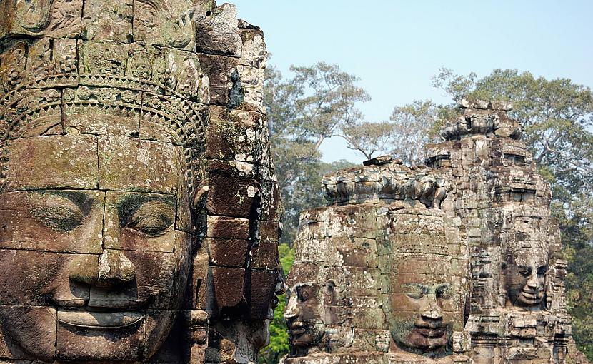 Bayon Siem Reap CambodiaBet... Autors: ezkins 10 šīs pasaules mistiskākās un slavenākās celtnes