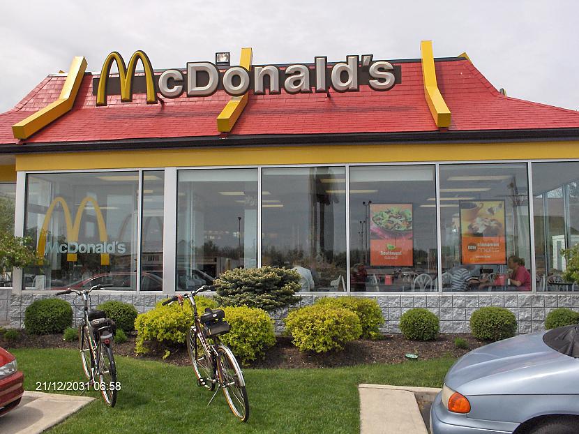 Dienā McDonaldā paēd aptuveni... Autors: NavLV Interesanti fakti 1. daļa