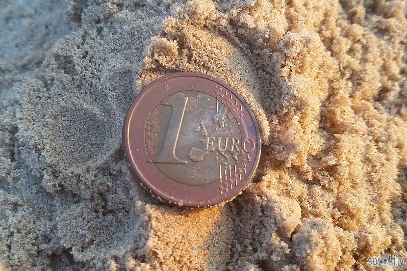 Eiro izskatās ka pludmalē... Autors: pyrathe Daži vakari pludmalē ar metāla detektoru