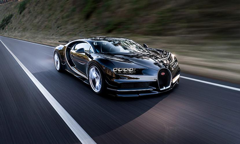 Bugatti ChironIznākscaronana... Autors: LGPZLV Bugatti automašīnu pagātne.