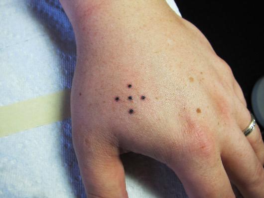 Pieci punktiņiScaronie pieci... Autors: KALENS Šokējošās cietumnieku tetovējumu nozīmes!