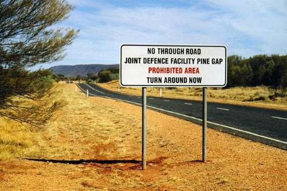Pine Gap AustrālijāPine Gap ir... Autors: LeģendāraisDJ Foršākās vietas pasaulē, kuras tu nedrīksti apmeklēt