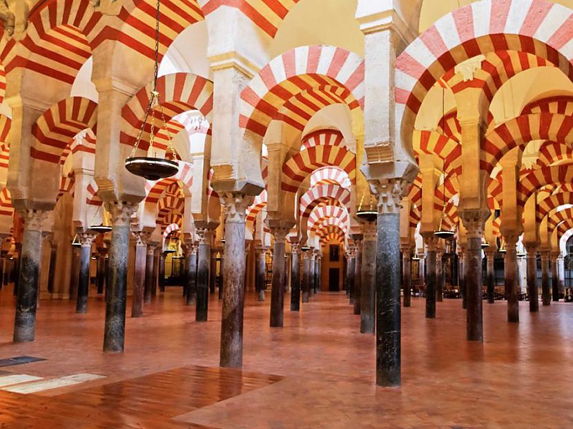 Kordovas katedrāle Spānija Autors: sfinksa Aizraujoši tūrisma objekti pasaulē