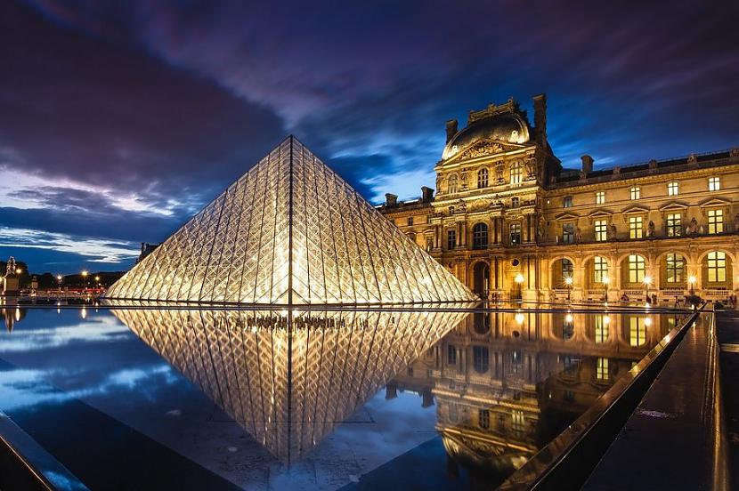 Luvra Francija Autors: sfinksa Aizraujoši tūrisma objekti pasaulē