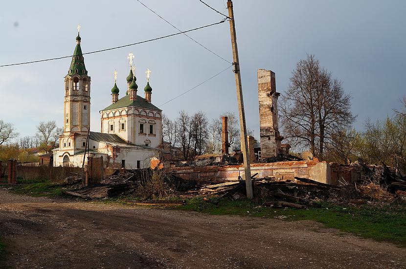 lielāka daļa ēku scaroneit ir... Autors: Pēteris Vēciņš Lielā Krievijas Zelta loka aizmirstais posms - Serpuhova