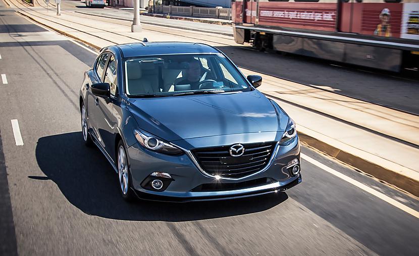 Mazda 3Četru durvju sedans vai... Autors:  XHILL Šī gada 10 labākās automašīnas