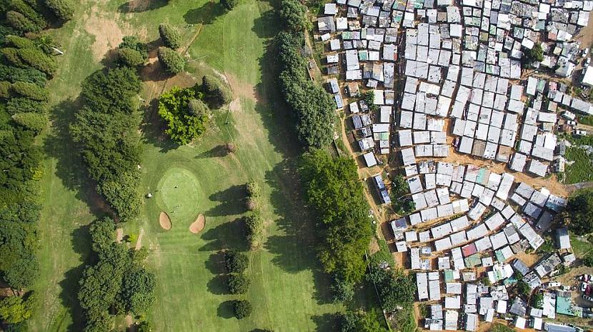  Autors: MrLatviskais Drons nofotografē Keiptaunas zonas, kur dalās pilsētas bagātā un nabadzīgā daļa
