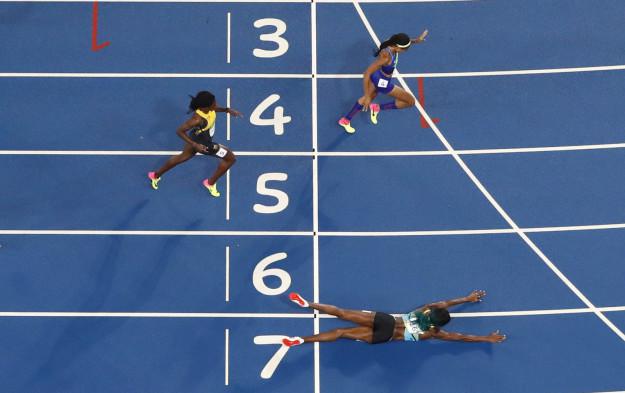 Diezgan iespaidīga bilde Lūk... Autors: luvazhels Nokrītot izcīna Olimpisko zelta medaļu!