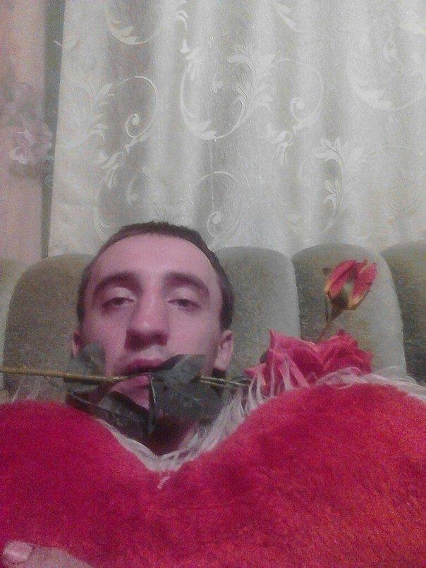 Man divas rozes viena zobos... Autors: Lestets Kā izskatās īsti sapņu vīrieši